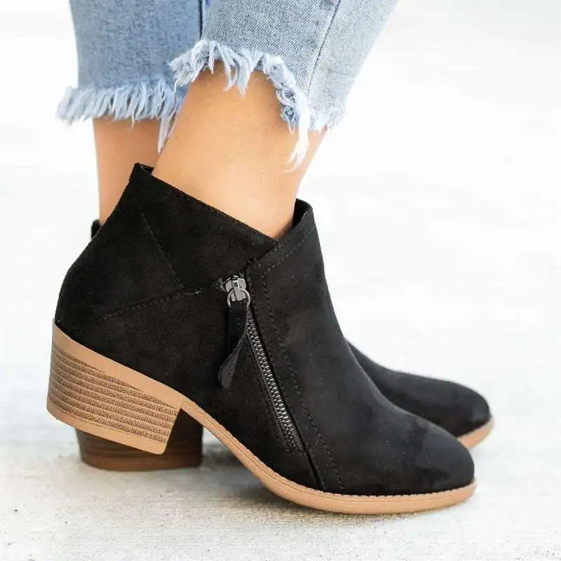 Chic Round Toe Autumn Boots