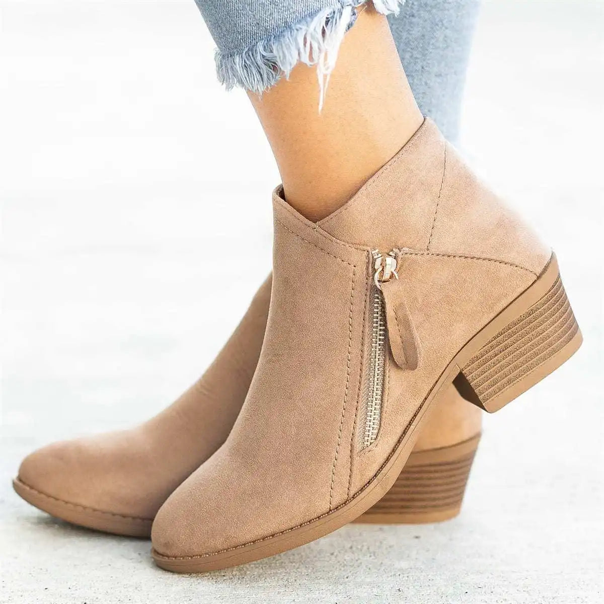 Chic Round Toe Autumn Boots